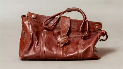 removing wrinkles from leather bags.